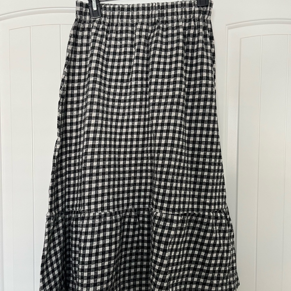 Madewell black and white gingham skirt.